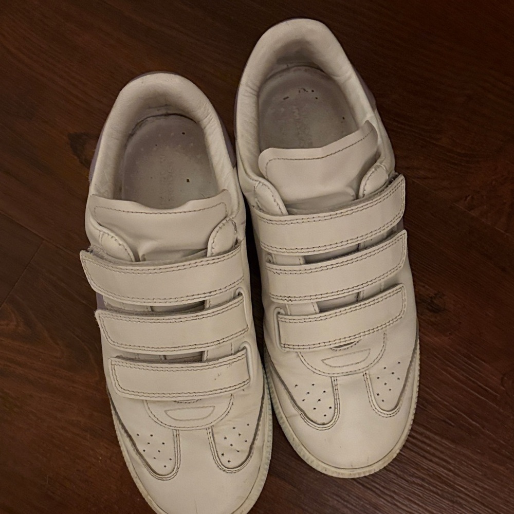 Isabel Marant White Leather Sneakers with Lilac Accent - Picture 3 of 5